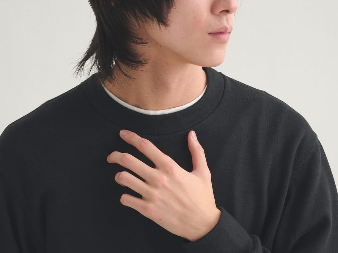 ユニクロの新作フリースのソフトニットフリースクルーネックTの試着＆本音レビューのネック