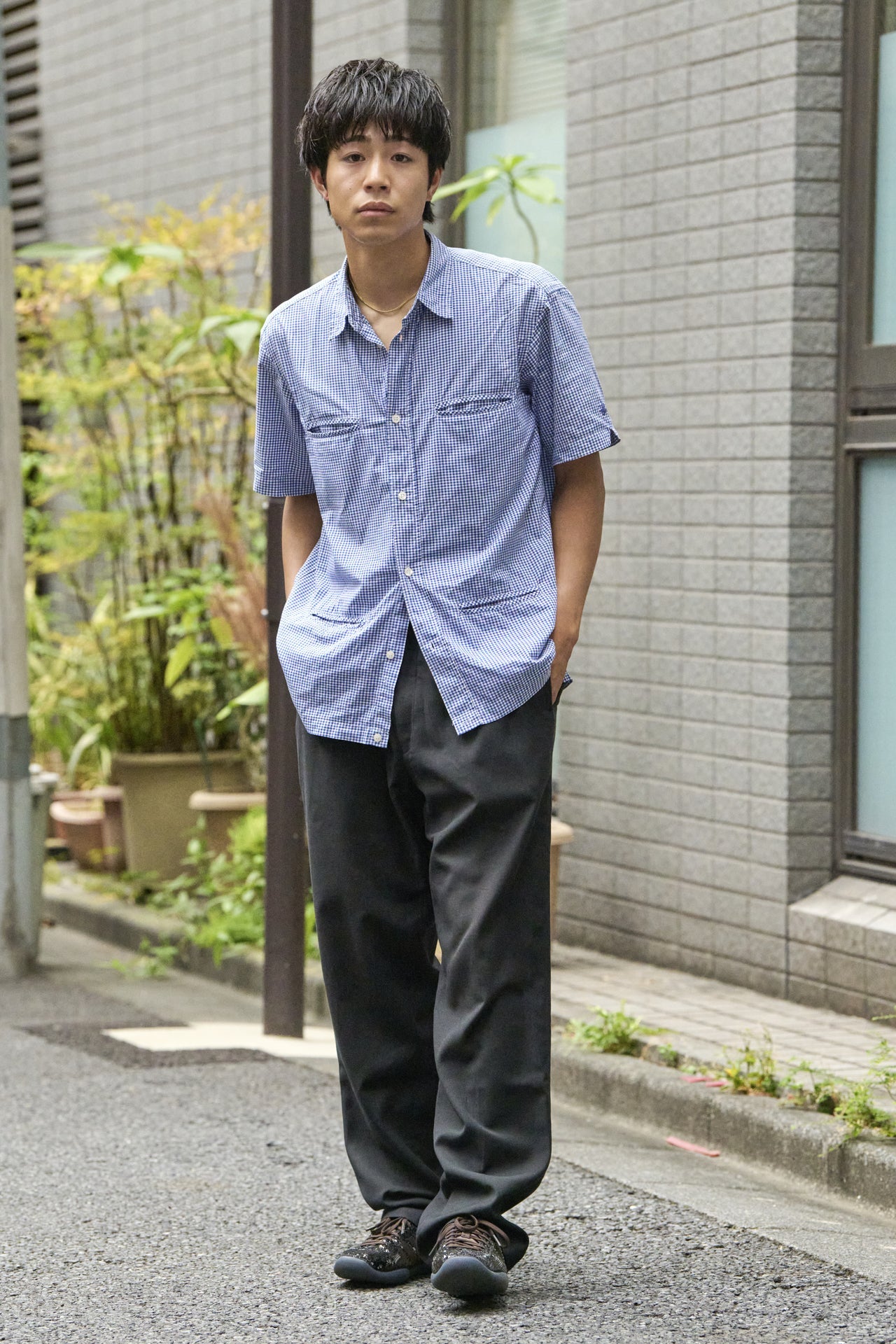 アディダスとウェールズ・ボナーコラボのスニーカーのオシャレな着こなし