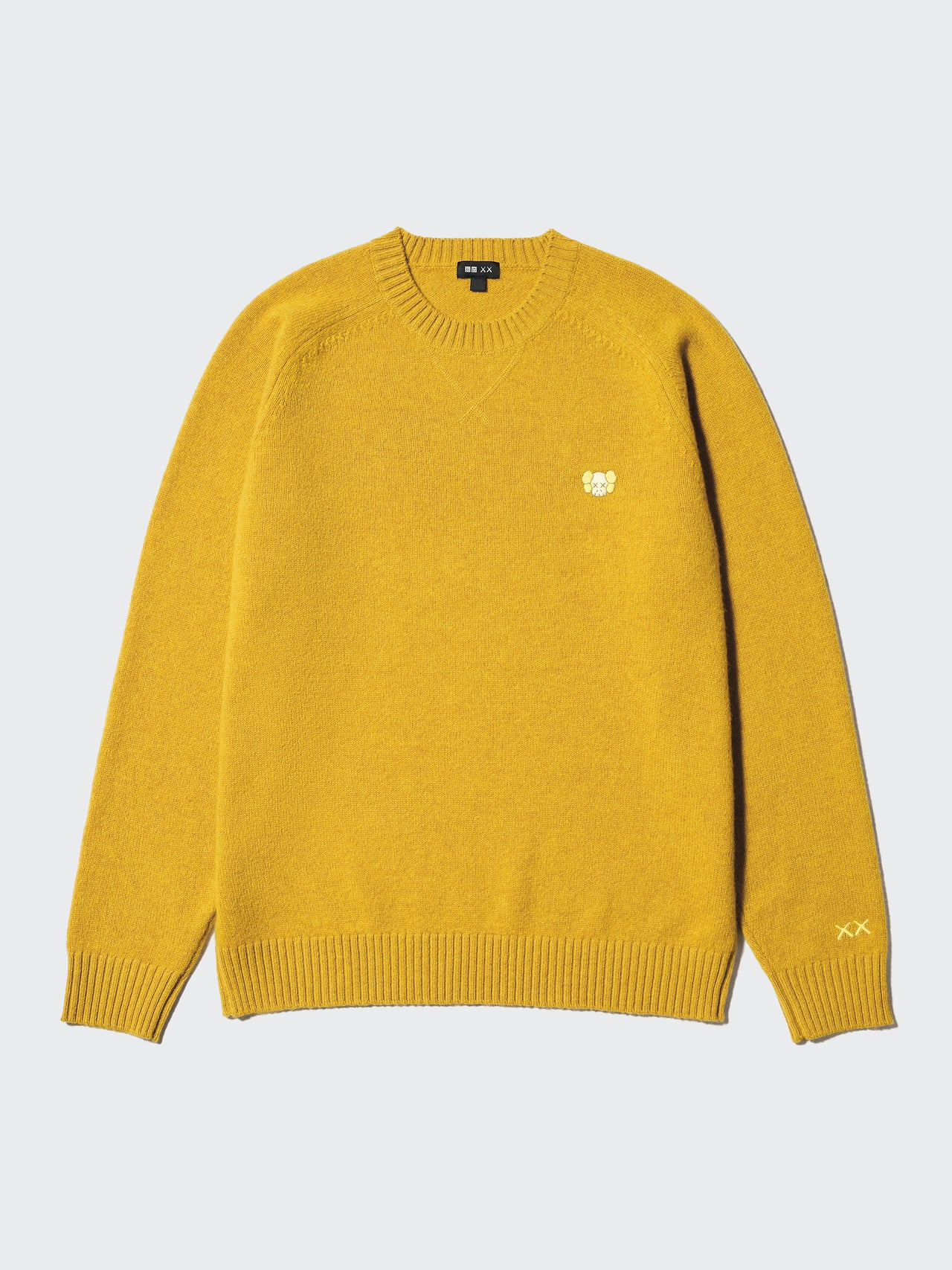 カウズ(KAWS)とユニクロのコラボラムクルーネックセーター 3,990 円(税込) 4