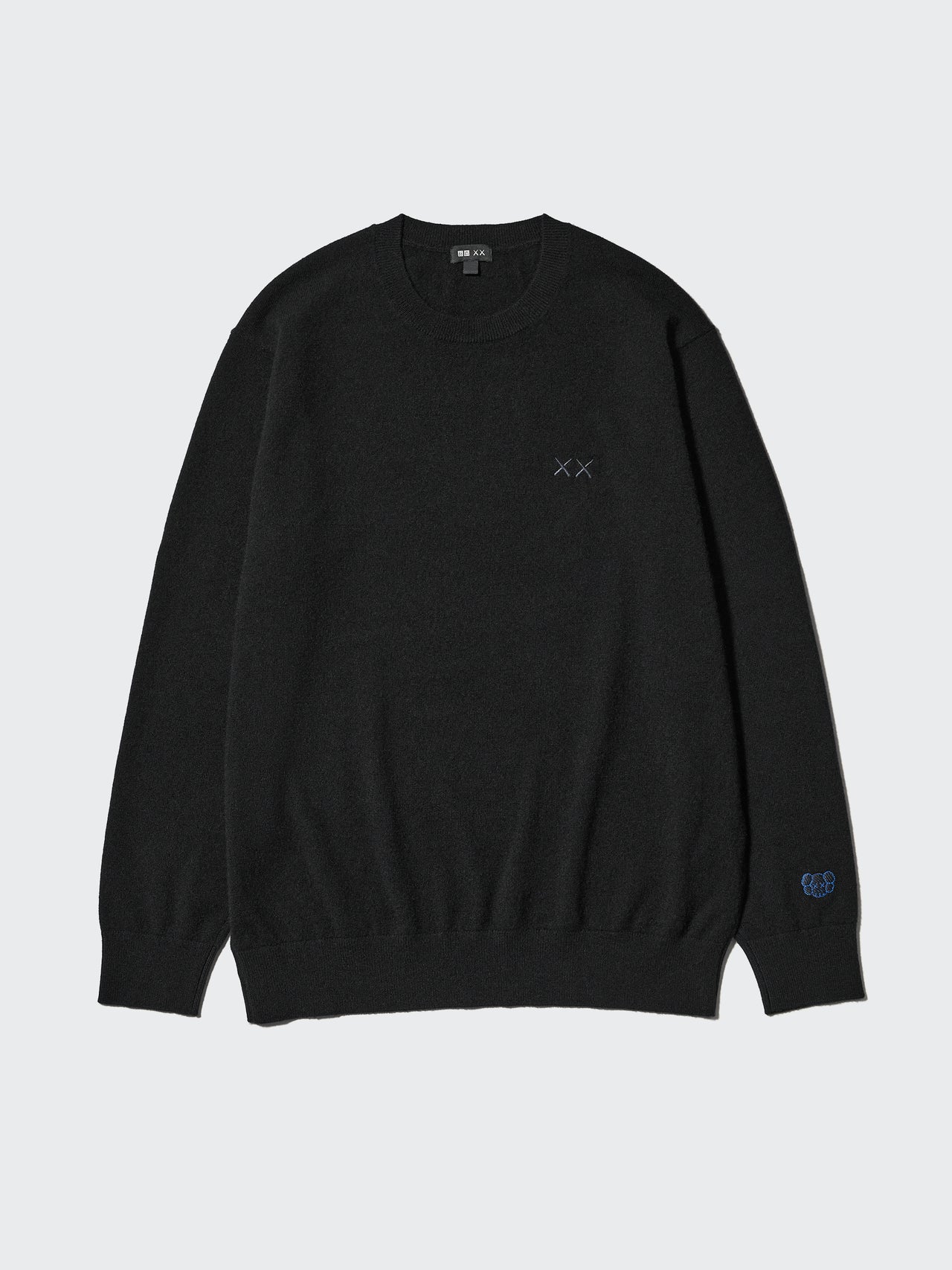 カウズ(KAWS)とユニクロのコラボカシミヤクルーネックセーター 12,900 円(税込) 3