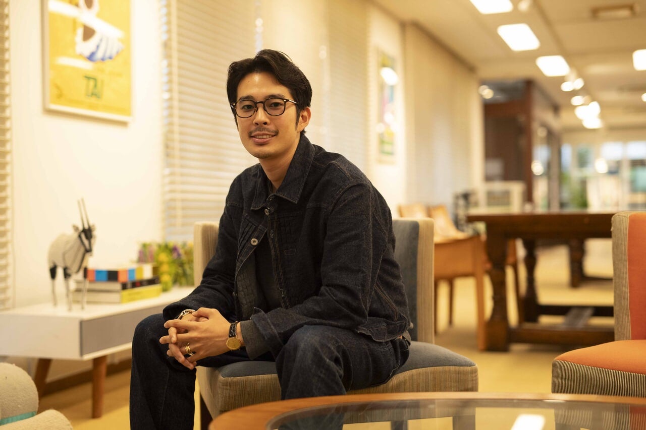 トゥモローランドプレス 井上直哉さんのカルティエの結婚指輪2