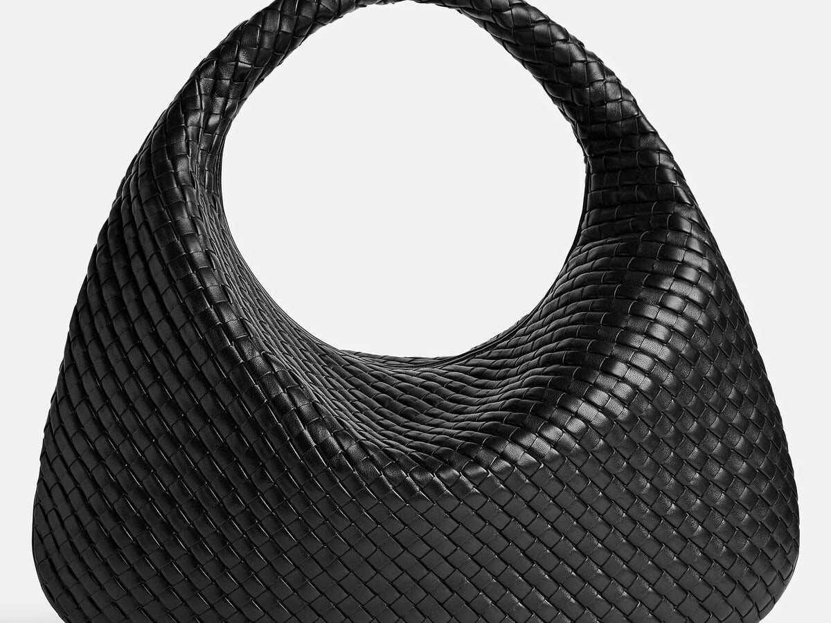 「ボッテガ・ヴェネタ」の名作が帰ってくる！ 人気バッグ「ヴェネタ」の新モデルは日常に寄り添う３サイズ展開！