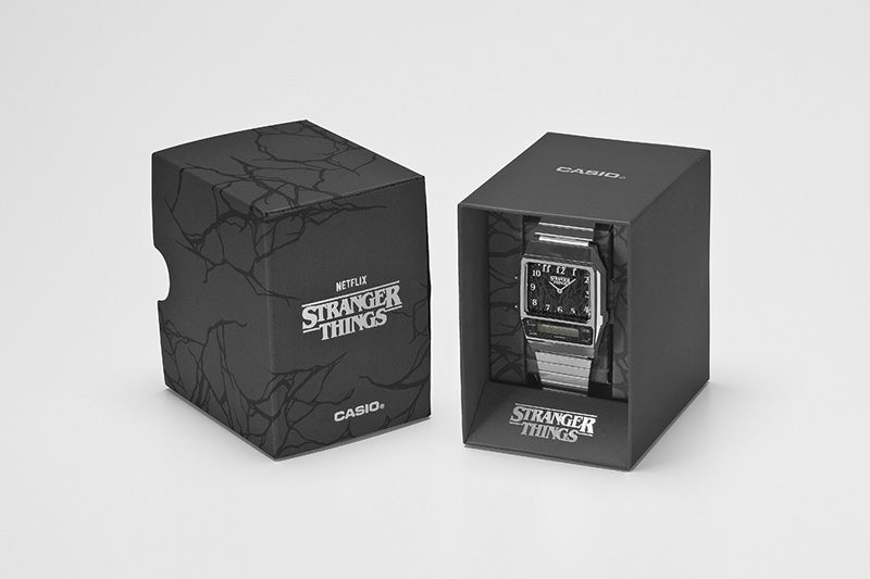 ストレンジャーシングスコラボのG-SHOCKとCASIO CLASSICの専用ボックス