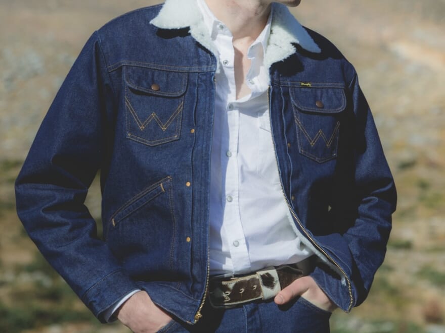 「ラングラー」の不朽の名作ジャケットをモダンにアップデート!「ビームス」ならではの別注シルエットはトレンド感満点!