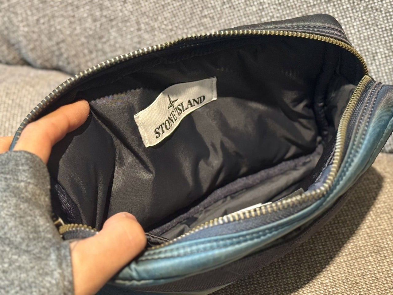 ポーター×ストーンアイランド「Stone Island|Porter_Hand Corrosion on Nylon Twill Pouch」中