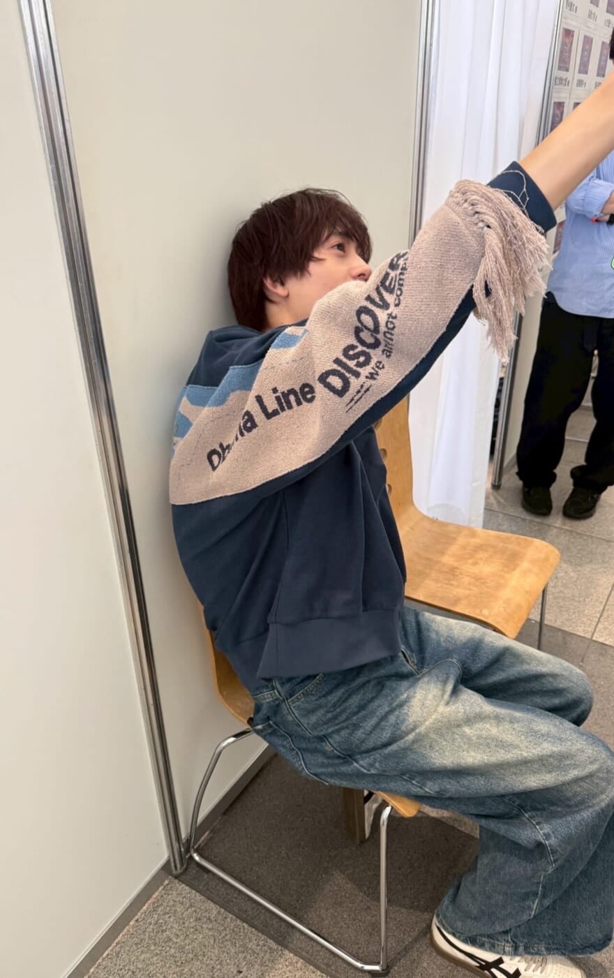 ガールズアワード楽屋でのメンズノンノモデル水沢林太郎