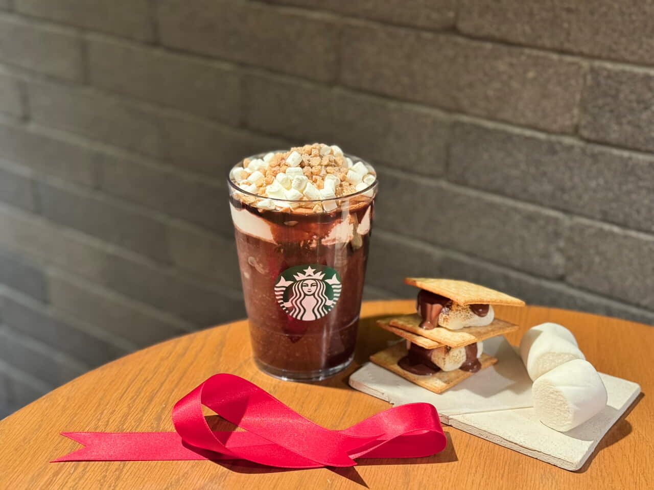 スタバ新作「スモア チョコレート フラペチーノ®」実物