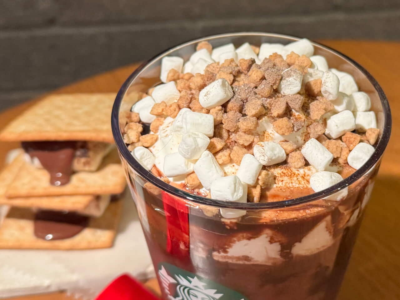 スタバ新作「スモア チョコレート フラペチーノ®」トッピングアップ