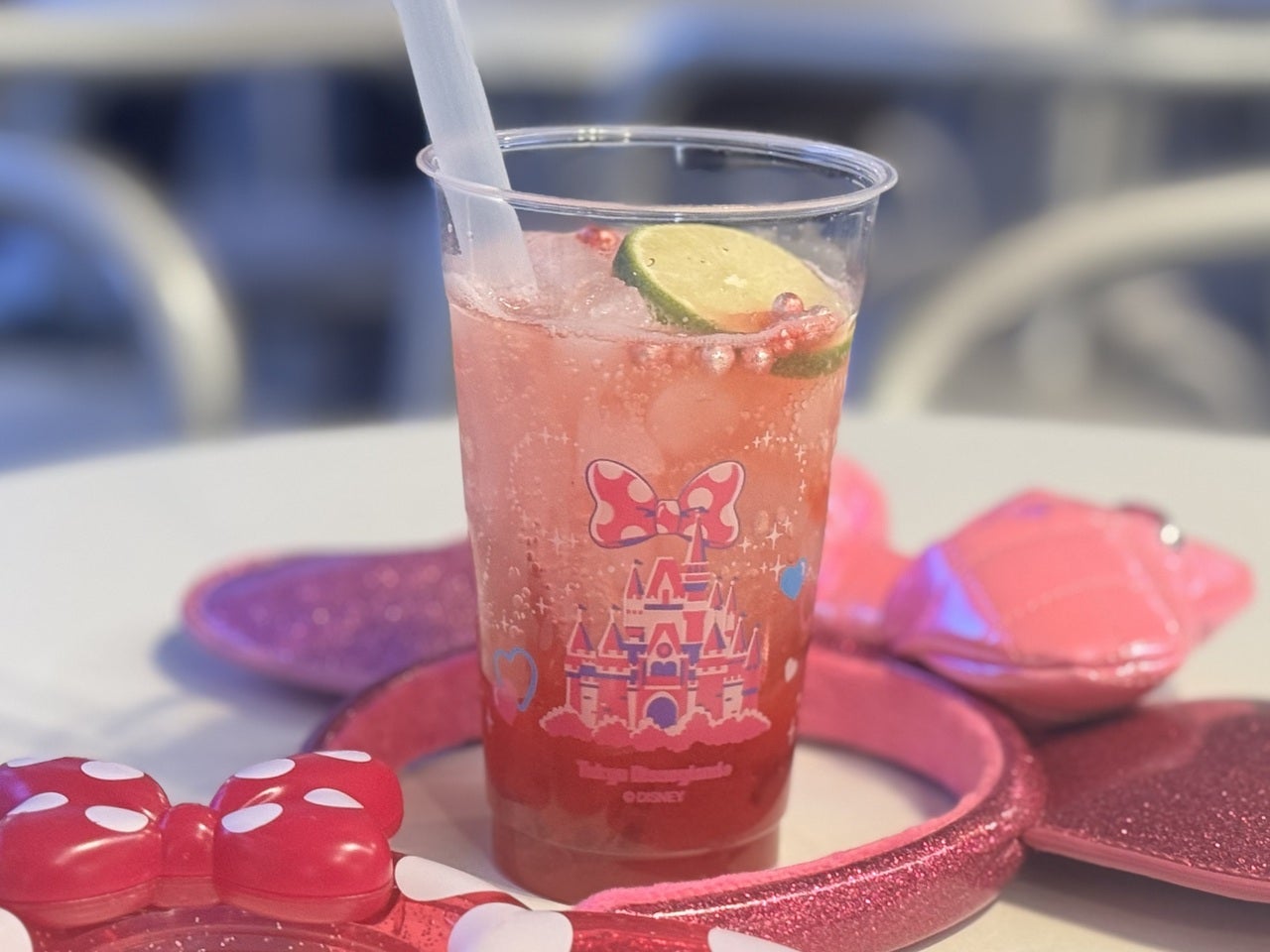 ミニパル食べ歩き「スパークリングドリンク(ストロベリー&ライチー)」別角度