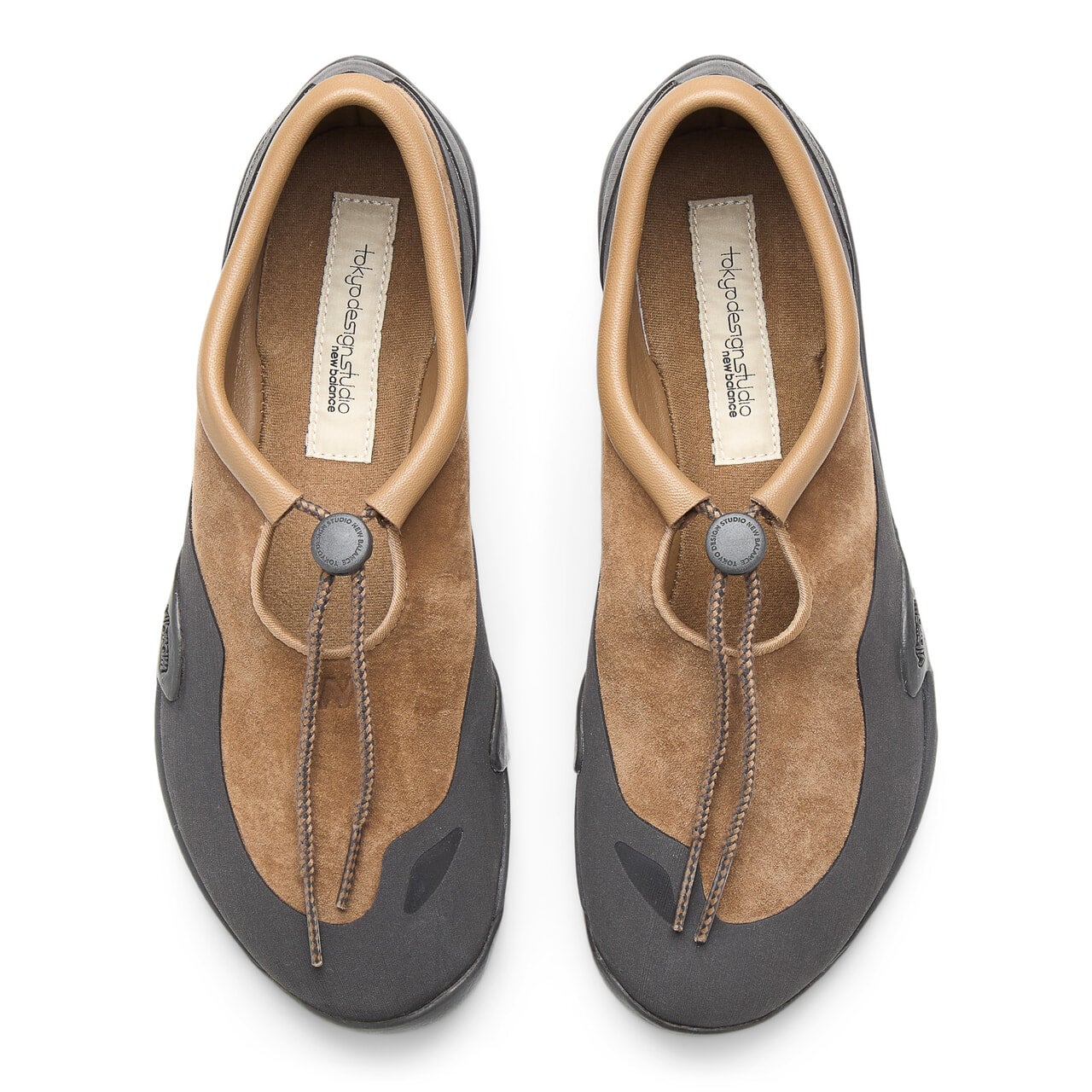 TOKYO DESIGN STIDIO New BalanceMT10Tv1 2nd Drop ブラウン 俯瞰