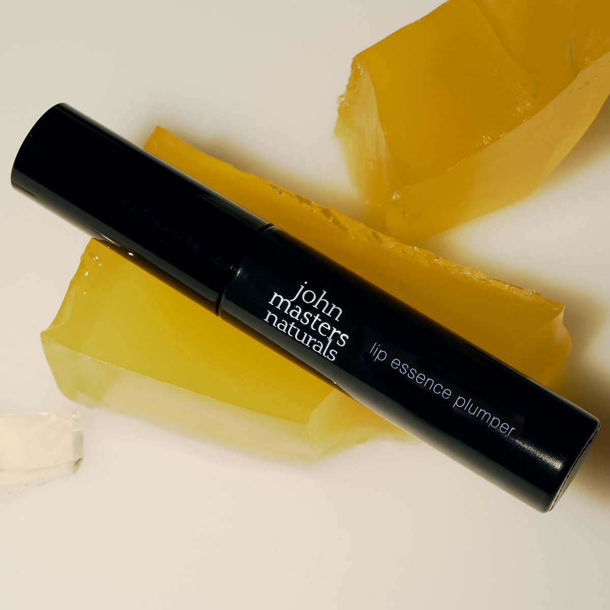 john masters organicsのリップエッセンスプランパー シマリングブルー