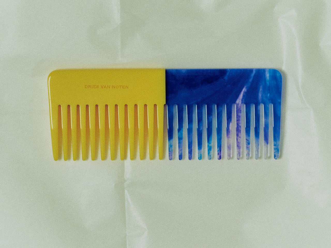DRIES VAN NOTENのコーム/【アドベント・ギフト・カレンダー】12/3