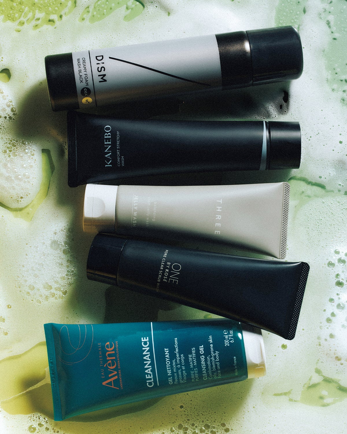 DISMのクリーミーフォームウォッシュ ブラック、KANEBOのコンフォート ストレッチィ ウォッシュⅡ、THREEのバランシングステム ジェリー ウォッシュ、ONE BY KOSÉのポアクリア スクラブ ウォッシュ、アベンヌのクリナンス オイルコントロール ジェルウォッシュ