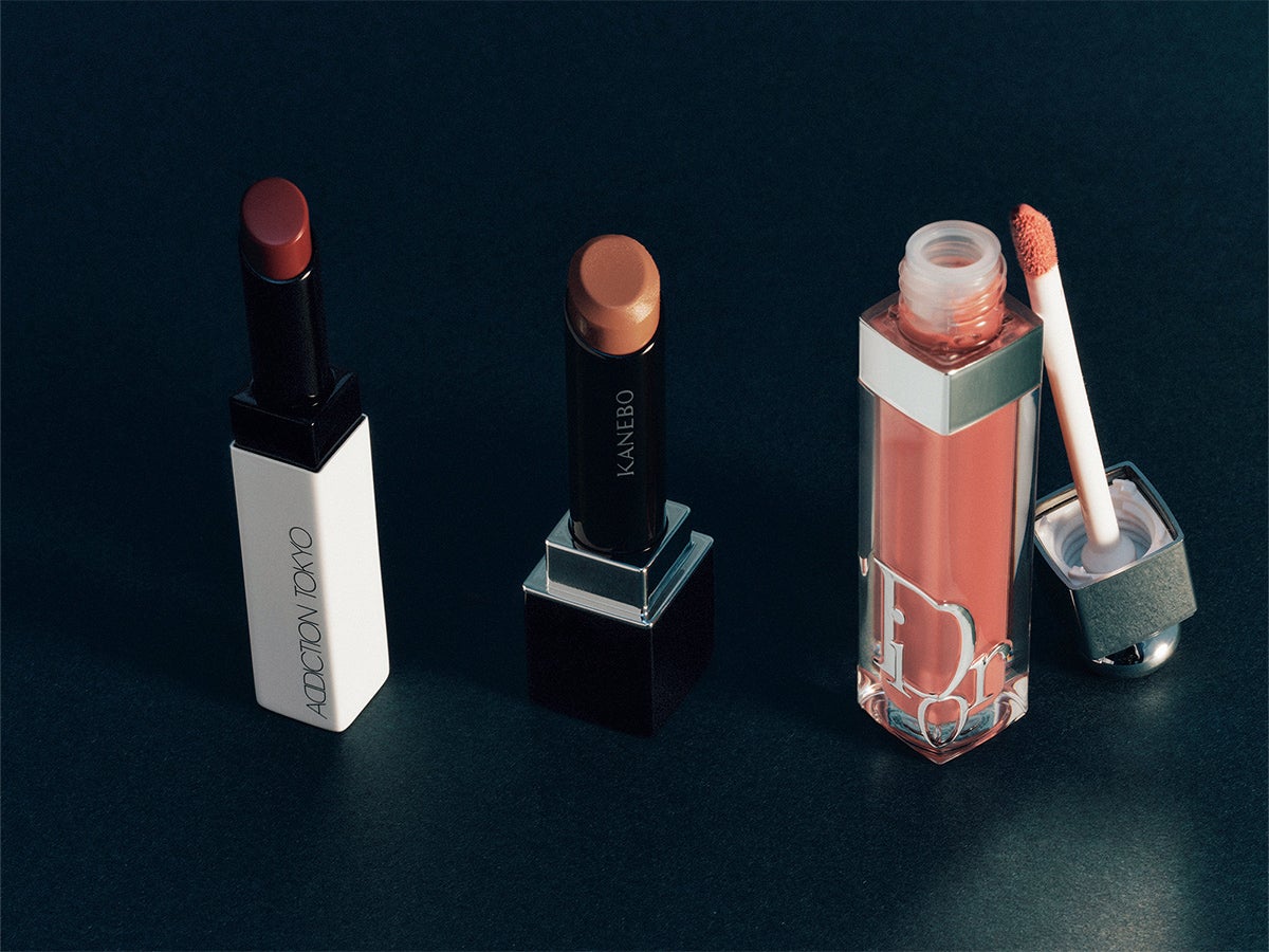 ディオールのアディクト リップ マキシマイザー 038、KANEBOのルージュスターヴァイブラント V09、アディクションのザ リップバーム ソフトマット 004