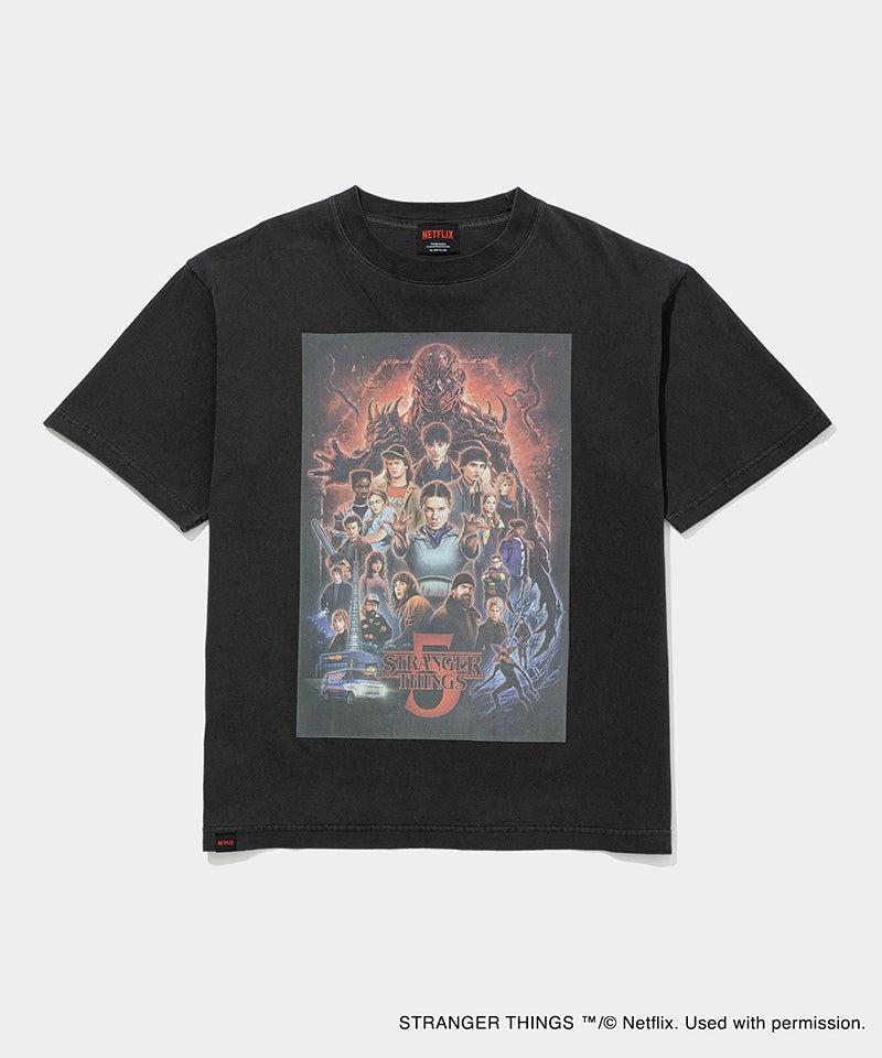 Netflix「ストレンジャーシングス」の限定アイテム、シーズン5のTシャツ1