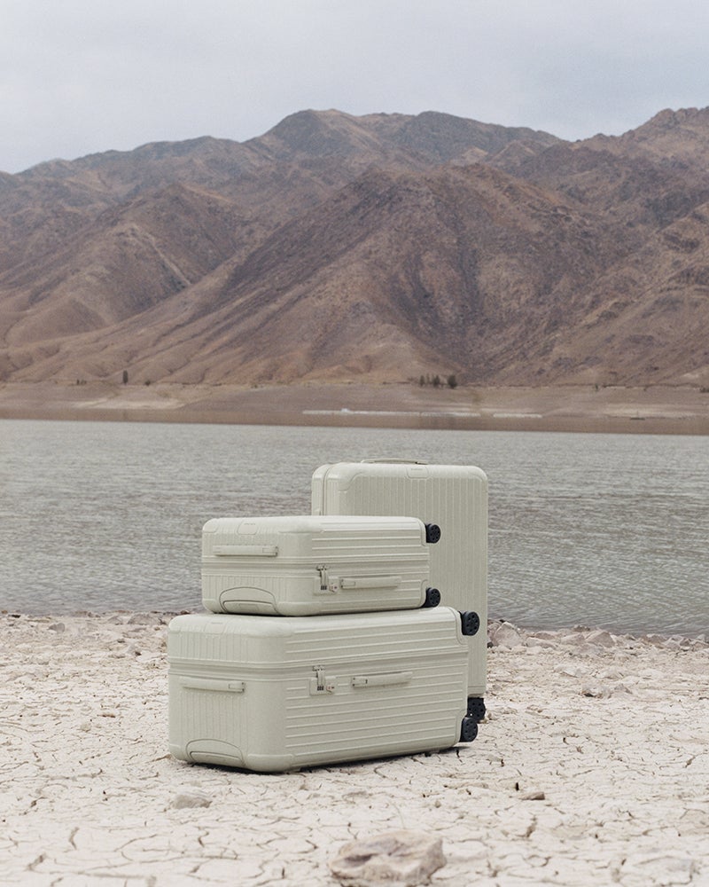 RIMOWA（リモワ）の「Essential」シリーズの新色・クレイカラーのサイズバリエーション