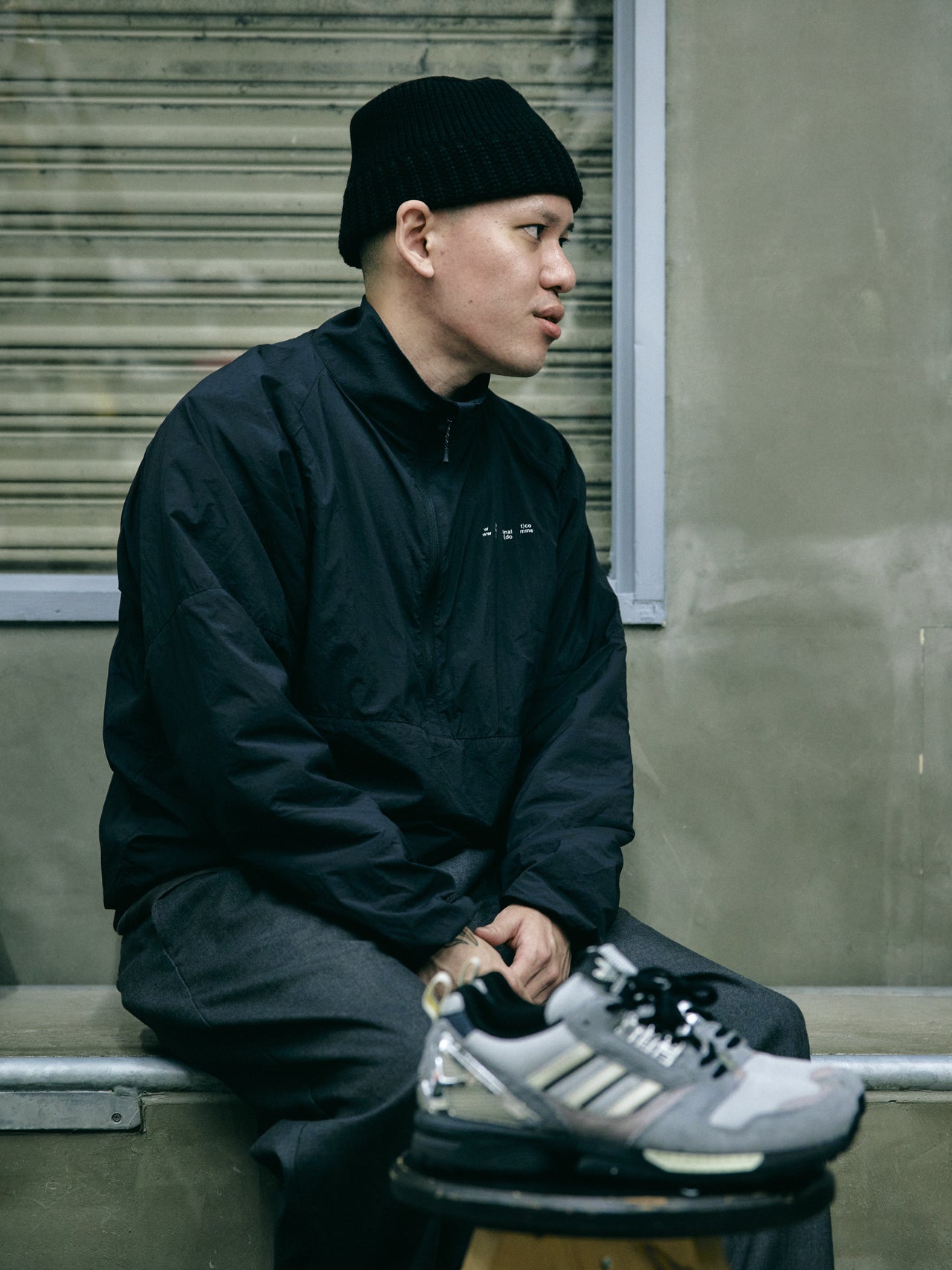 adidas Originalsの「ZX8000 “OFFSPRING×mita sneakers” “CONSORTIUM”のコラボスニーカーのサイド