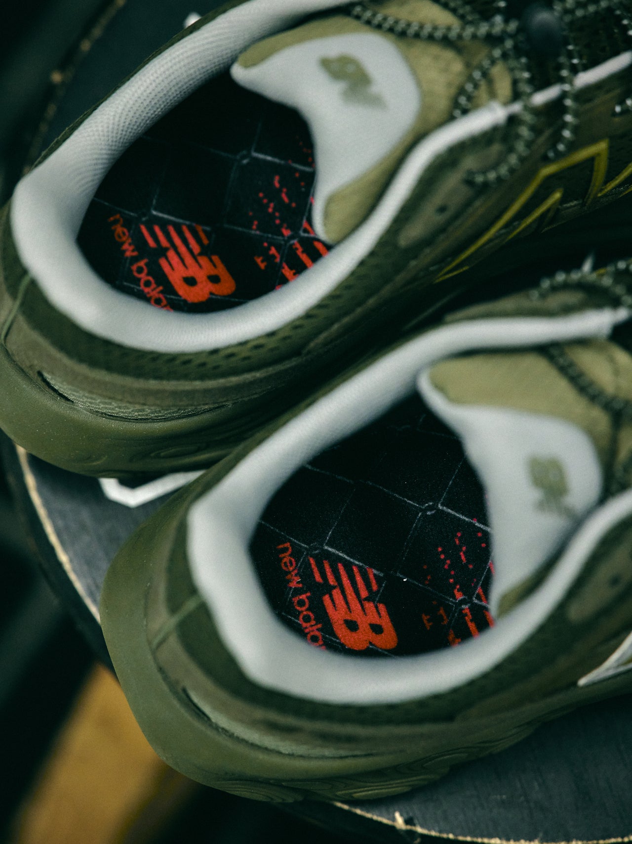 NEW BALANCEの「FRESH FOAM TRAINER "UNITED ARROWS & SONS×mita sneakers"のトリプルコラボスニーカーのインソール