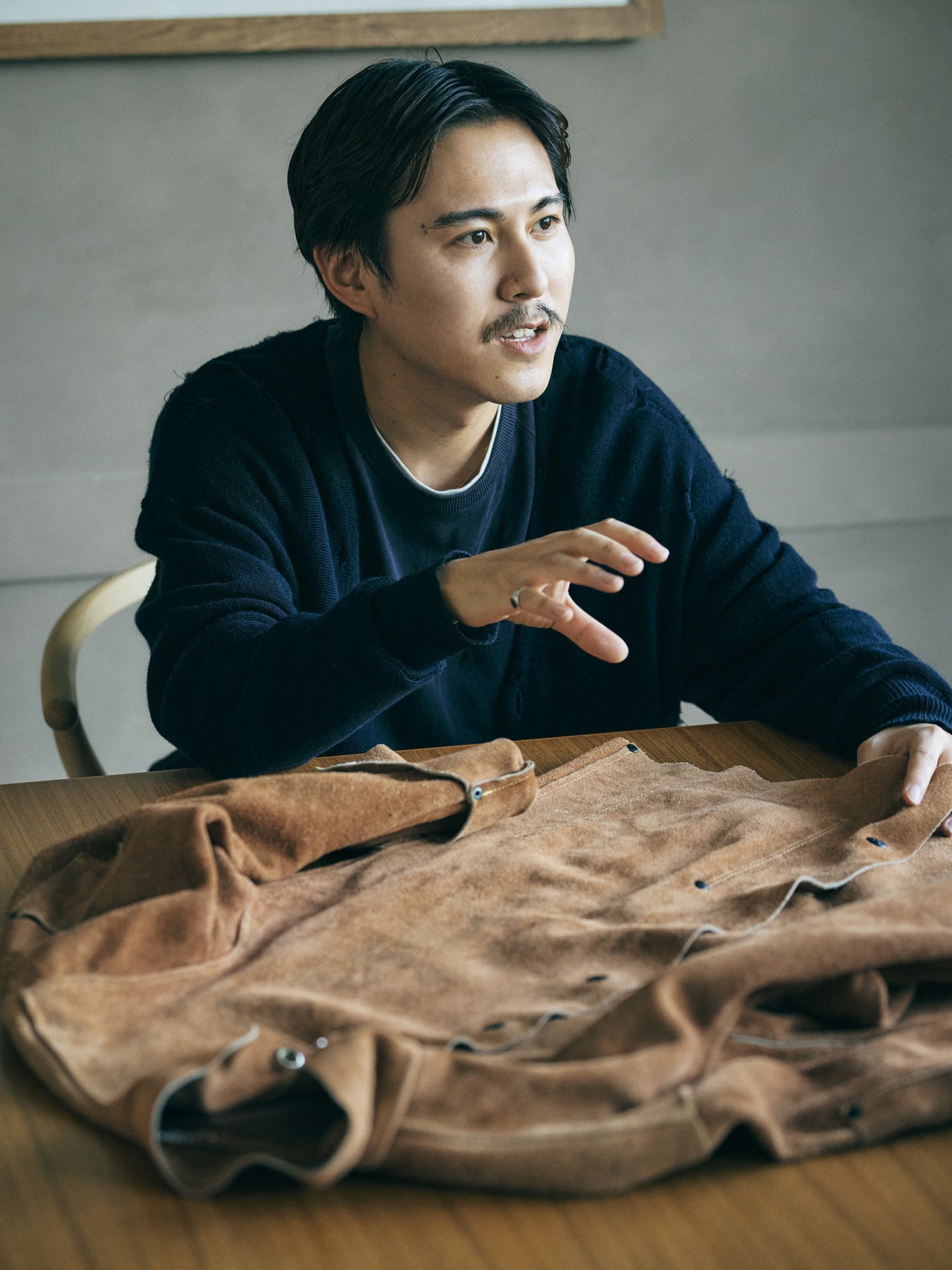 オシャレな人が買ってよかった古着のウェルディングジャケットと矢本さん