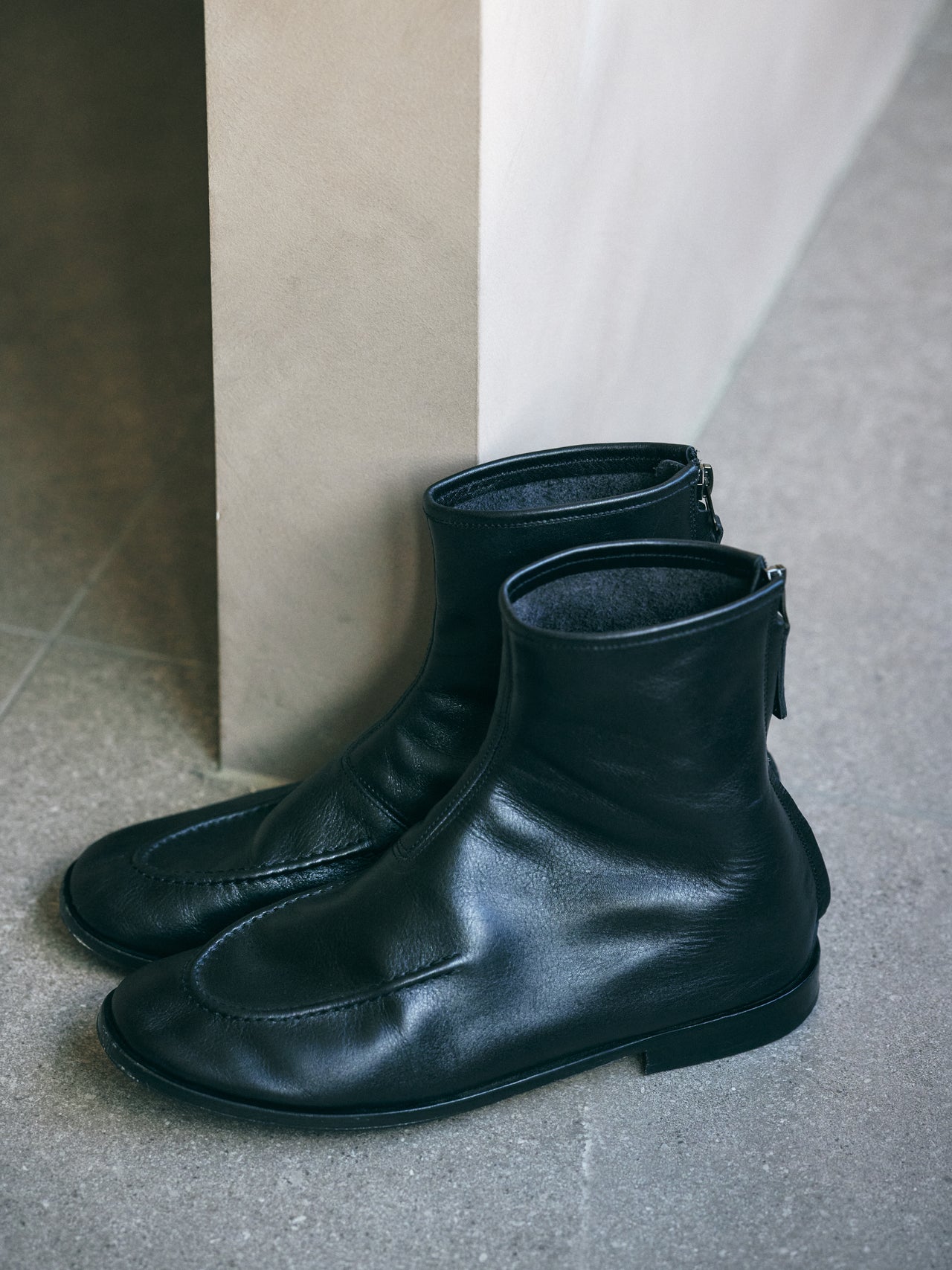 オシャレな人が買ってよかった〈HEREU〉のブーツ