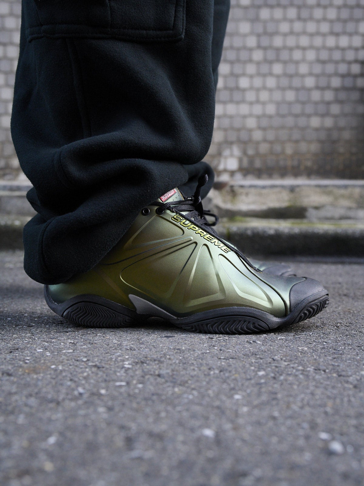 ナイキ×シュプリーム スニーカー サイド