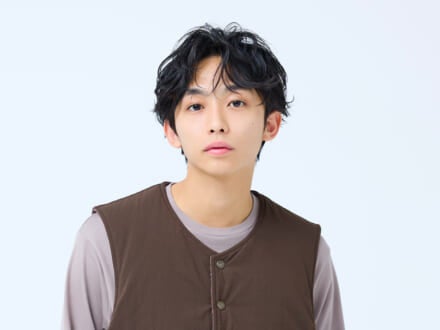 エフォートレスな印象が決め手。ラフなパーマでつくるニュアンスショート【東京最旬ヘアカタログ】