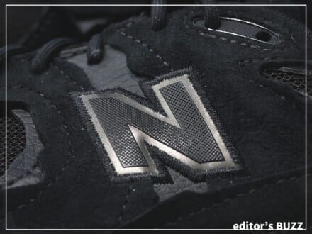 スニーカーも秋冬用に衣替え。「ニューバランス U2002DX」は旬のスウェード素材×ゴアテックス搭載の黒なのに“優しい顔”。[編集者の愛用私物 #253]