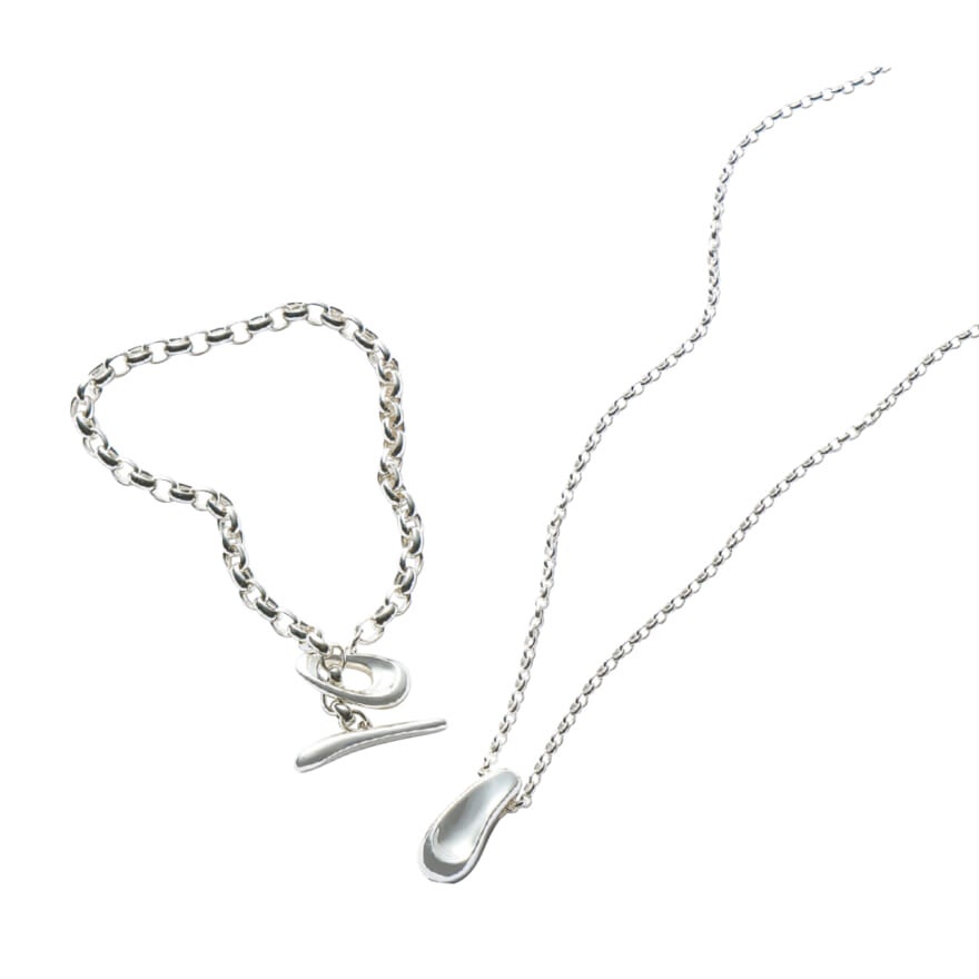 ete(エテ)の2025年秋冬の新作チェーンネックレス