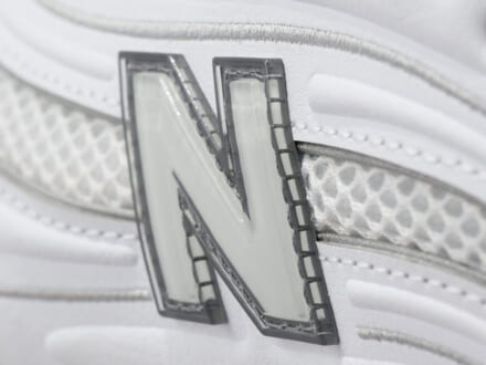 １万円台で見つけた「正解ニューバランス」。トレンドも好印象も間違いない絶妙白スニーカー！