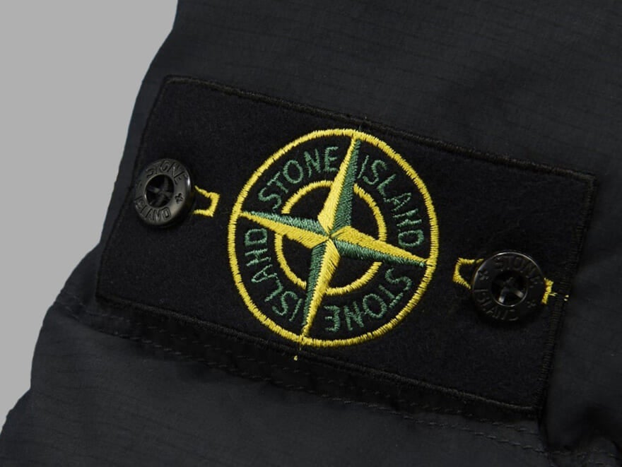 「ストーンアイランド」で本気で買うべきダウン４選！一生着続けたい黒から大人カラーまで抜群の防寒性が魅力！［Stone Island]