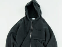 服好きたちが愛用する「パーカなのに大人っぽい」名品５選。スウェット、ニット、ジップアップ、プルオーバー…秋冬コーデに欠かせない！