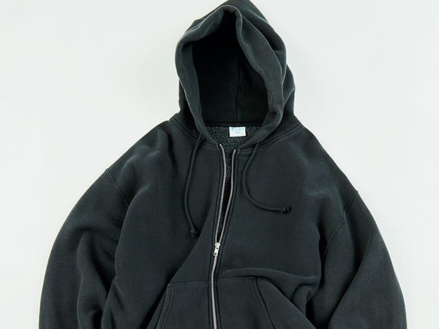 服好きたちが愛用する「パーカなのに大人っぽい」名品５選。スウェット、ニット、ジップアップ、プルオーバー…秋冬コーデに欠かせない！
