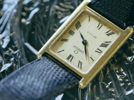 オメガ、シチズン、ハミルトン…オシャレな人が買ってよかった「クラシックな腕時計」９選を正解着こなしつきで。