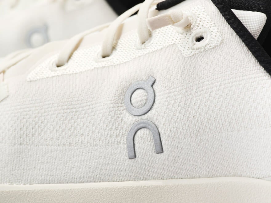 「On（オン）」の中でも最高クラスのクッション性がスゴすぎる。大人クリーンな白スニーカーがベストセラーになった理由が分かった！