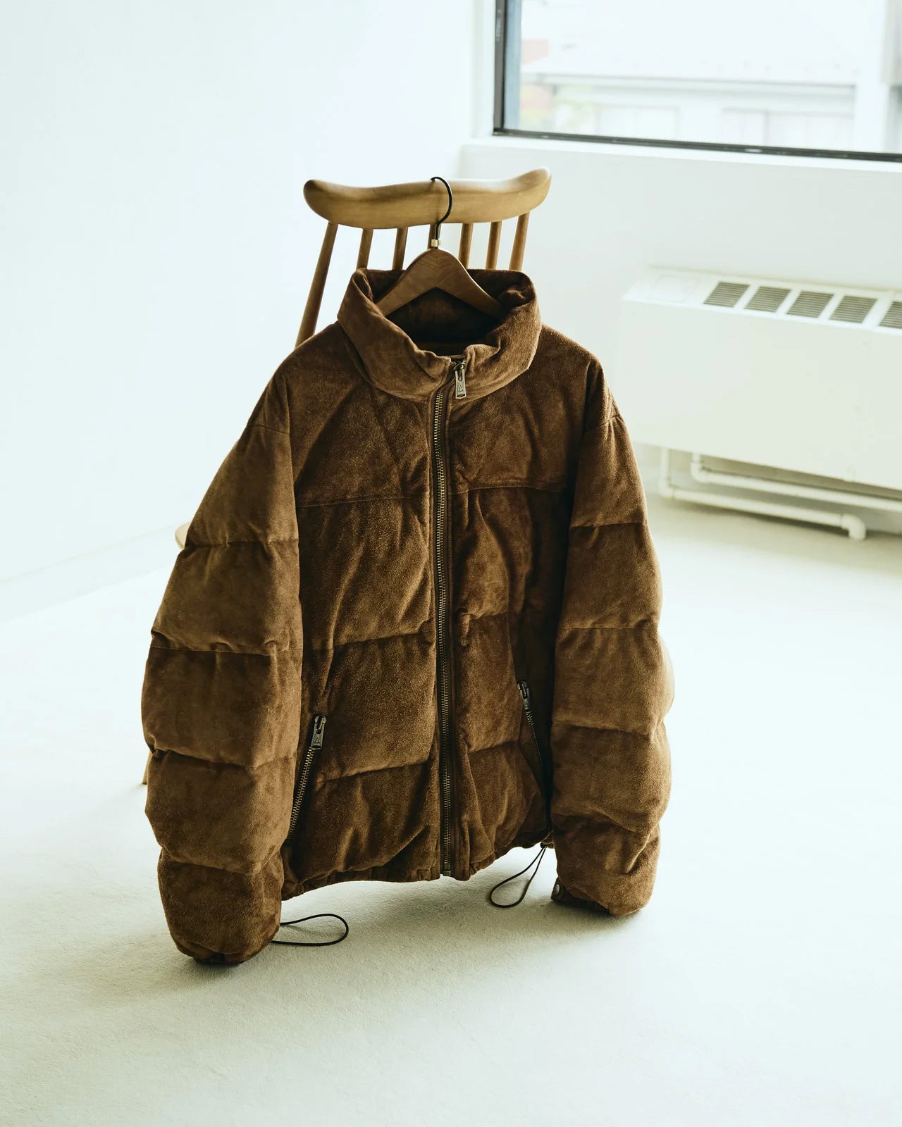 A LEATHERのダウン