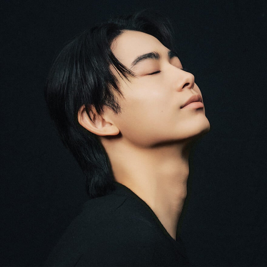 洗顔後のすっきりとした肌の豊田裕大