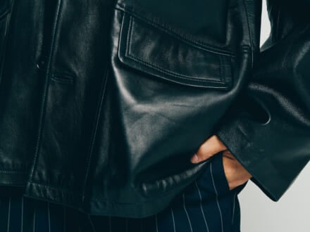 黒レザーとネイビーパンツのベストコンビ【おしゃれな人はレザーをどう着る？】