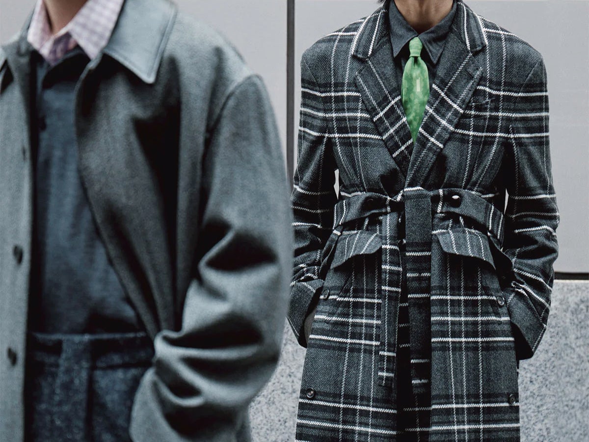 この冬はロングコートに回帰する。今季買うべき“主役コート”13選！ プラダ、グッチ、オーラリー、オム プリッセ イッセイ ミヤケ…