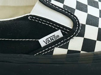 [Gallery]なぜ服好きは「ヴァンズ」のスリッポンに惹かれるのか。正解着こなし７選から紐解く名品スニーカーの魅力。