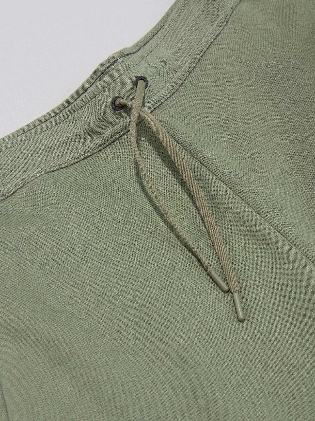 アークテリクスのエンブレム フリース ジョガー パンツのウエストのドローコード