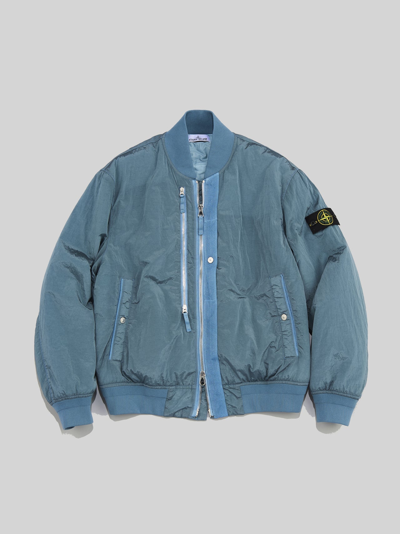 ストーンアイランド 4100038 NYLON METAL IN ECONYL® 全体図