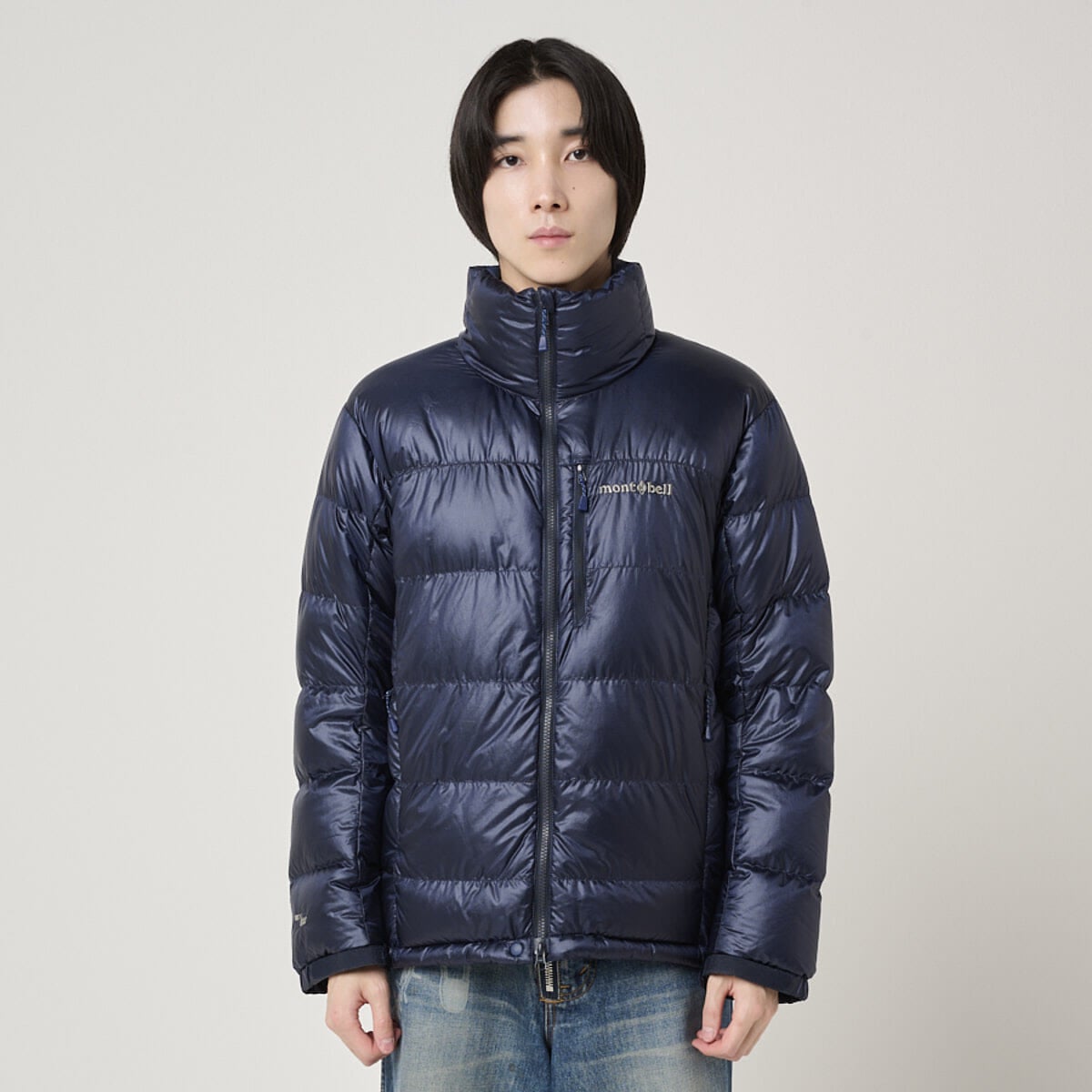 モンベルのアルパインダウン ジャケットの着用のフロント