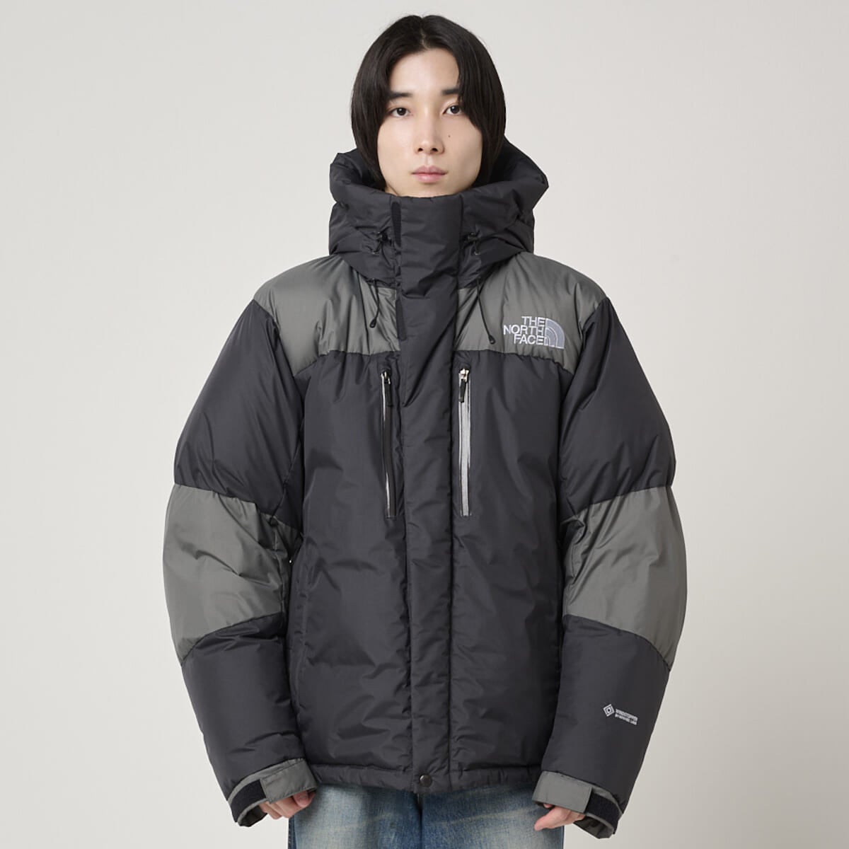 ザ・ノース・フェイスのバルトロライトジャケット ダウンジャケットの着用