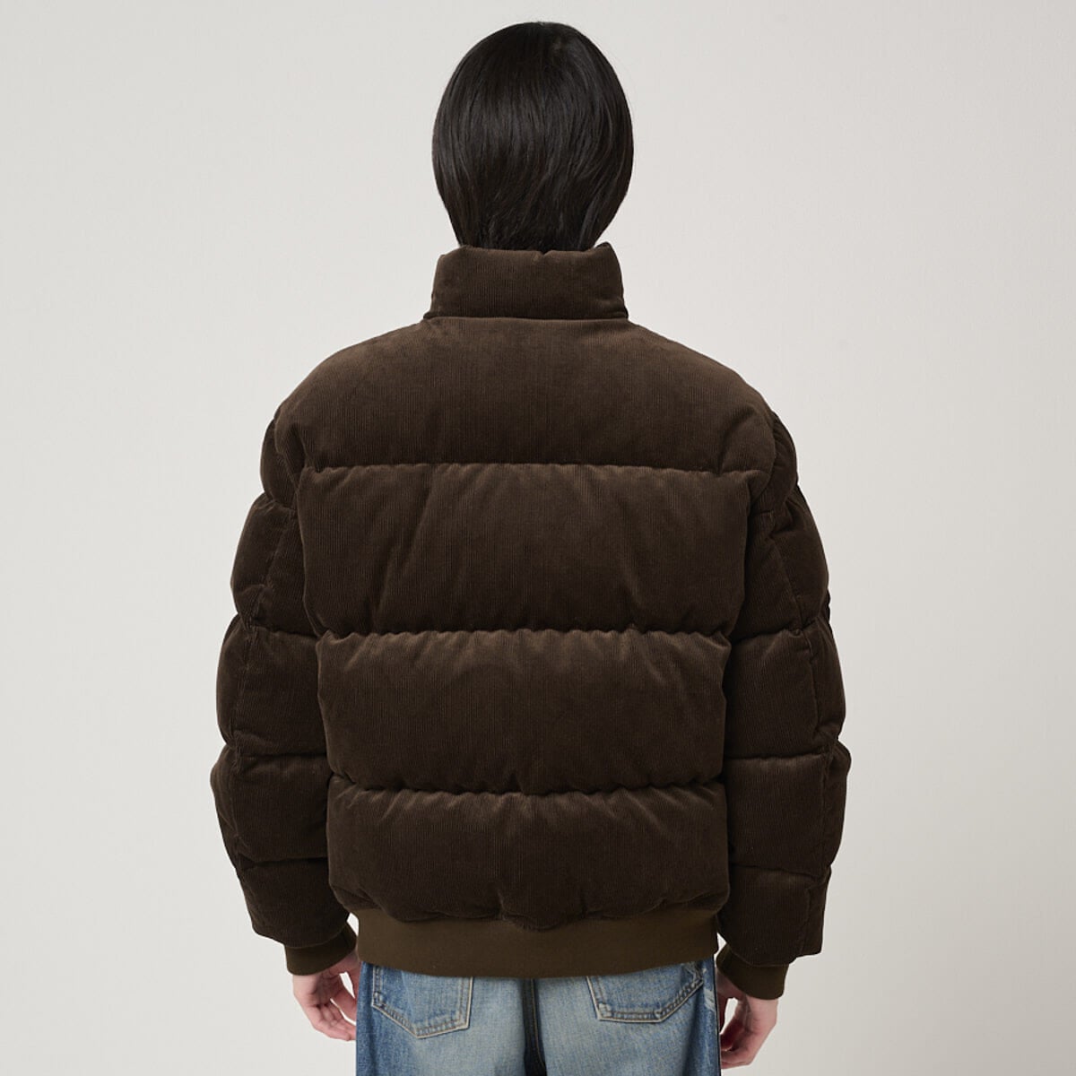 「ポロ ラルフ ローレン」で買うべき最強ダウン／コーデュロイ ダウン ジャケットの着用のバック