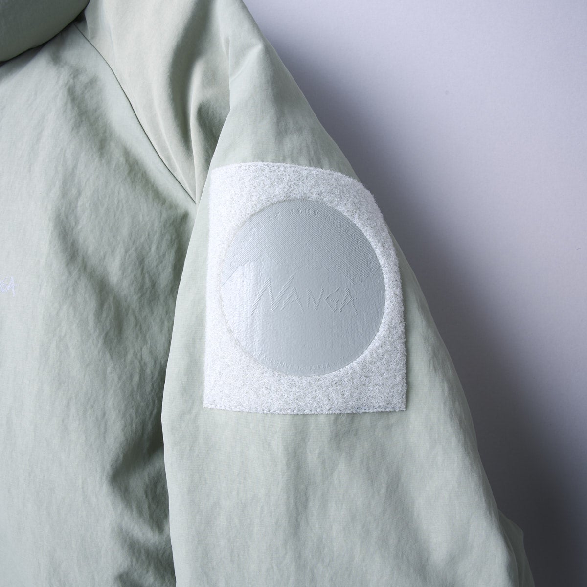 ナンガの新作ダウン フリークスストア別注 DOWN JKT 腕