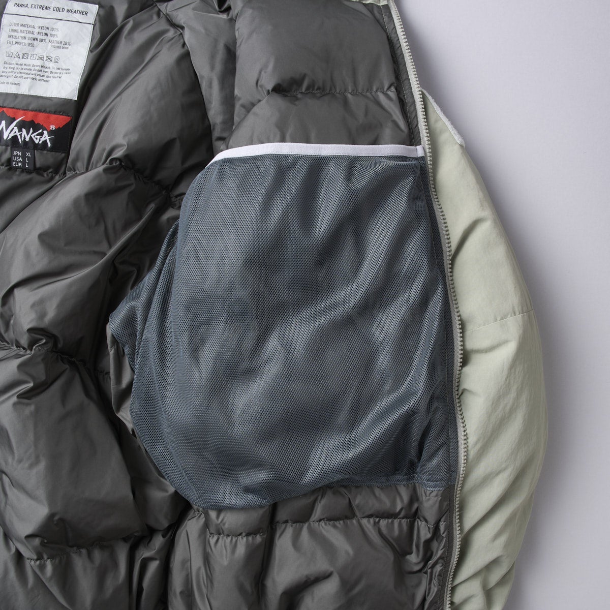 ナンガの新作ダウン フリークスストア別注 DOWN JKT 内側