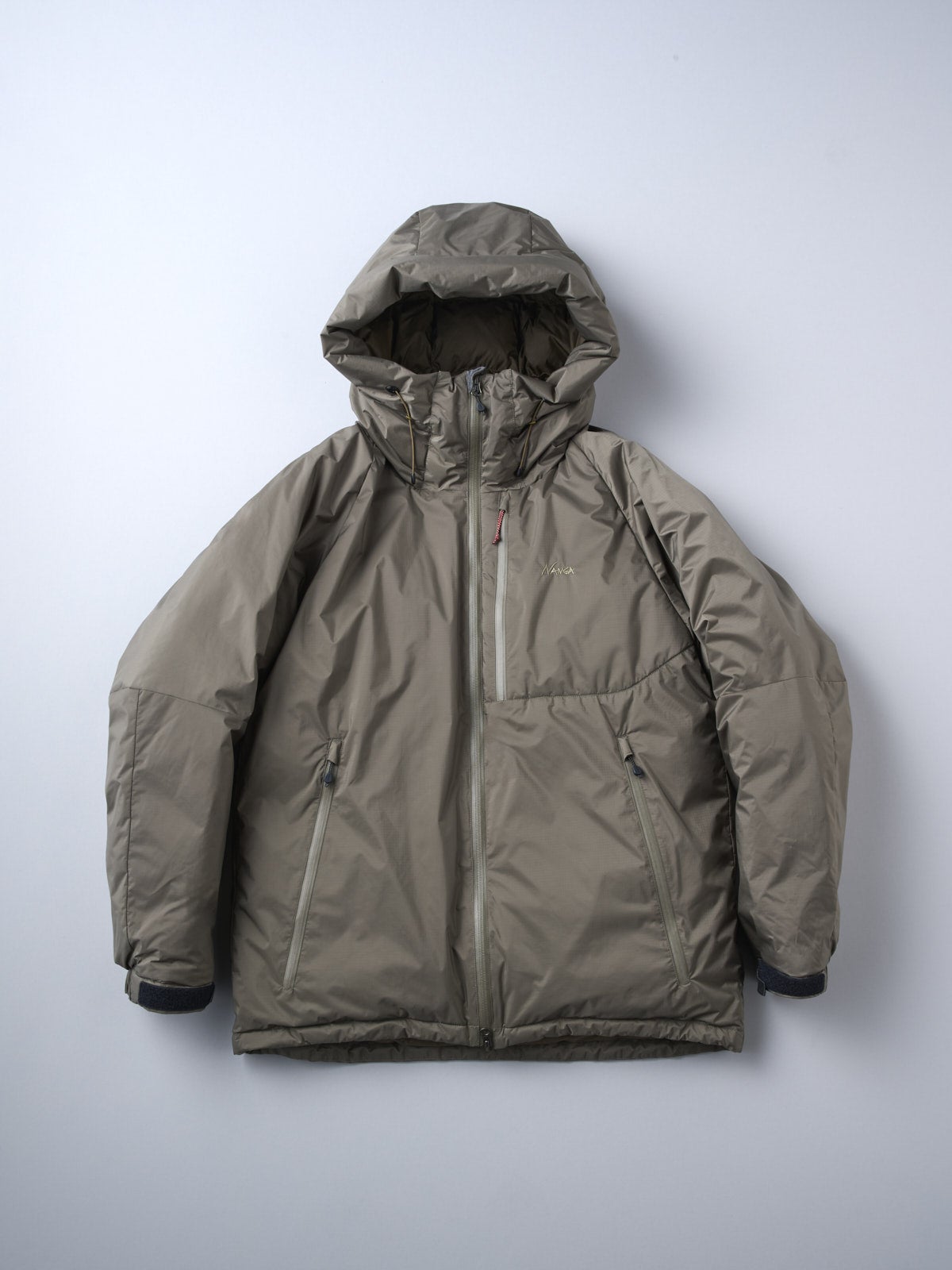 ナンガの新作ダウン オーロラテックダウンジャケット 俯瞰