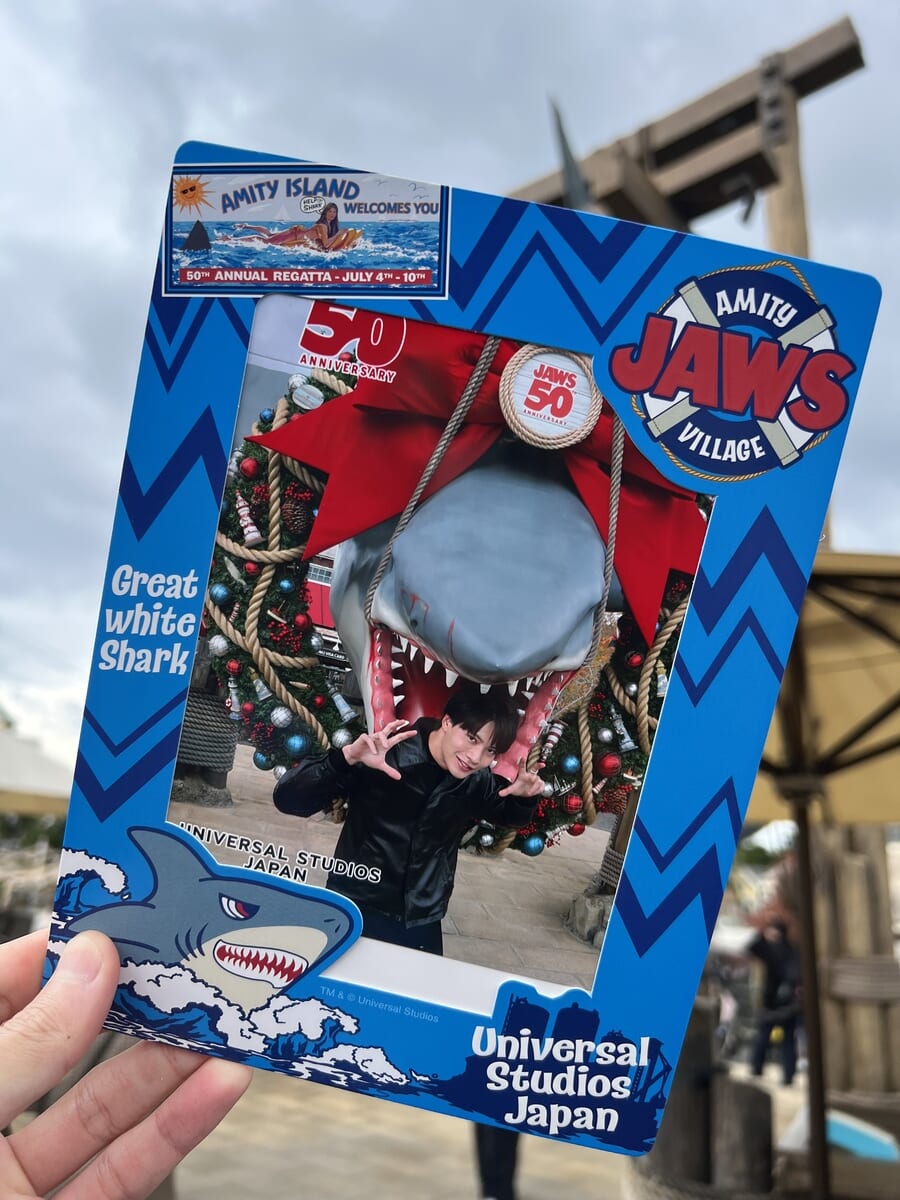 「ジョーズ・フォト」50周年特別デザイン （期間限定クリスマス装飾）