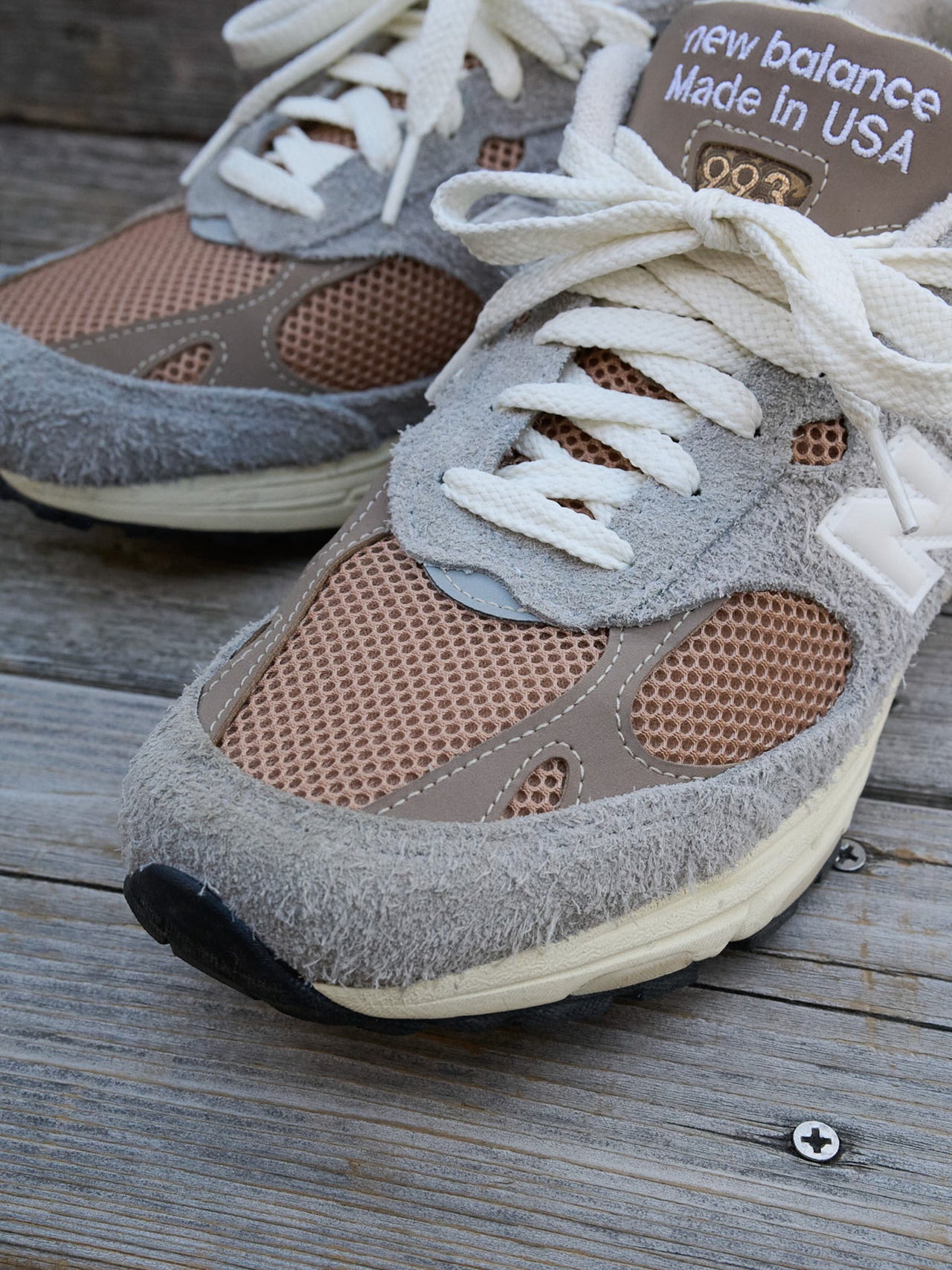 スニーカースナップ＿ニューバランスのスニーカートウ部分