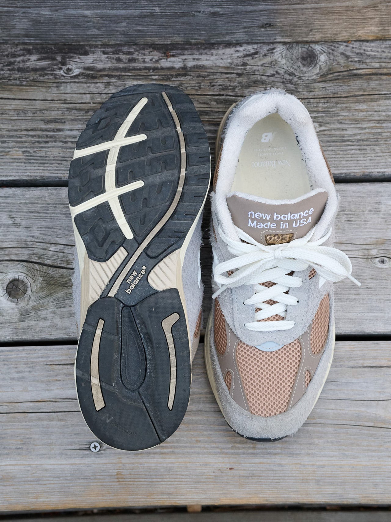 スニーカースナップ＿ニューバランスのスニーカー表裏